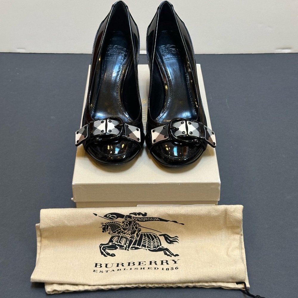 Authentic Burberry Nova Check Patent Heels + Burberry cloth dust bag - Picture 7 of 13